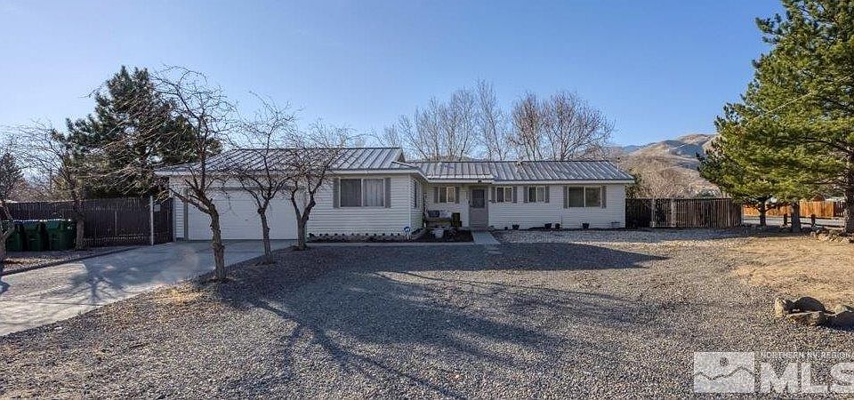 1st image of 4646 Center Dr