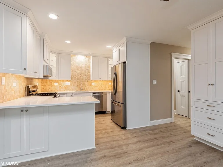 214 Manor Dr #D — Photo 5