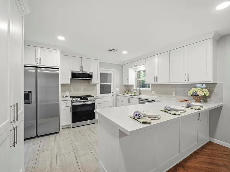 4614 Hummingbird St — Photo 14