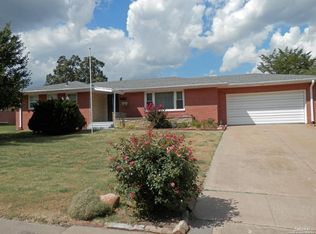 1939 Ruskin Rd, Salina, KS 67401