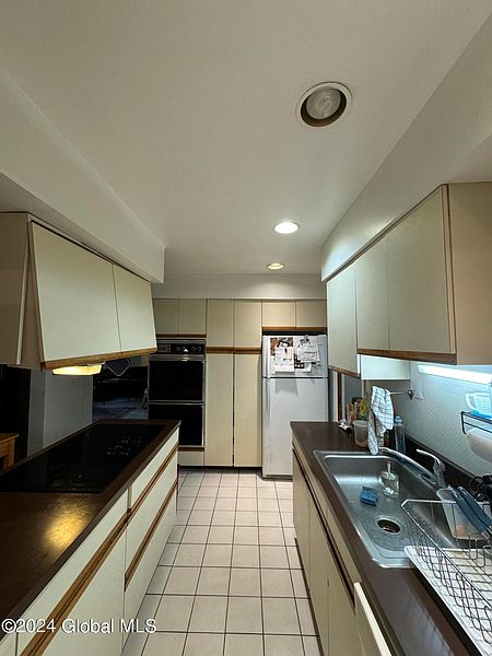 2nd image of 1 Durham Way