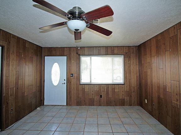 3rd image of 120 Calle De Lucero