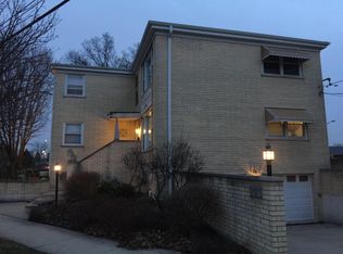 1012 Parkwood Ave #2A, Park Ridge, IL 60068