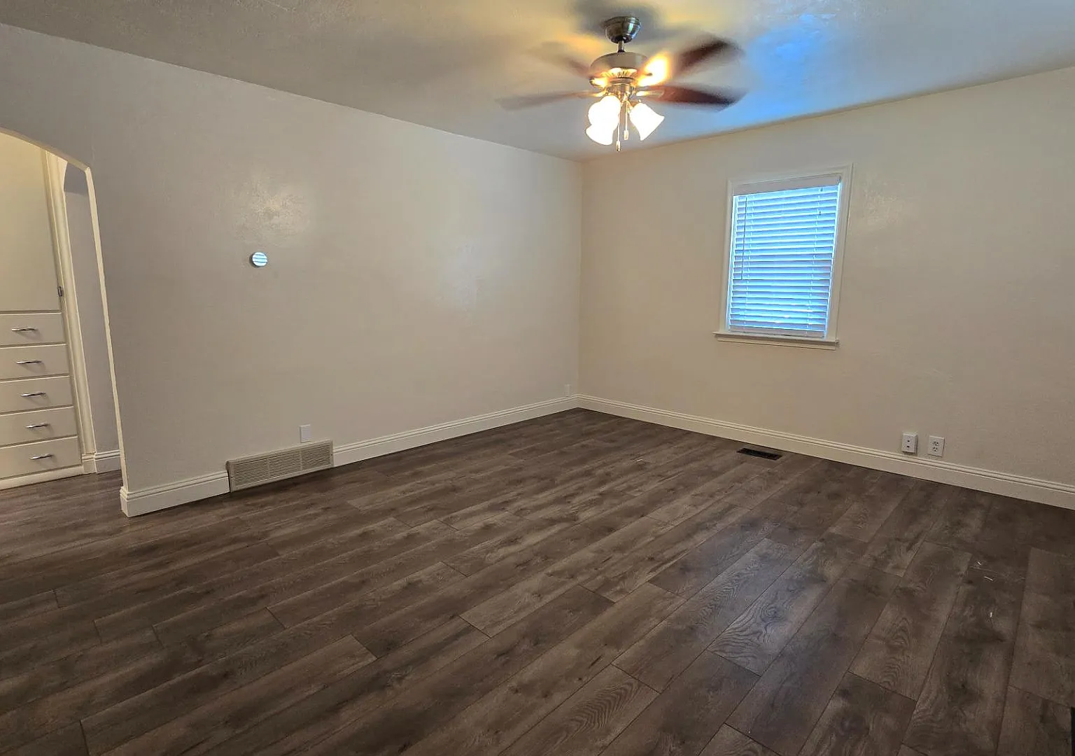 135 S Center St - 135 S Center St, American Fork, UT — Photo 4