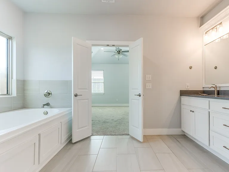 16421 Water Stone Way — Photo 29