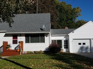 231 E Gier St, Lansing, MI 48906