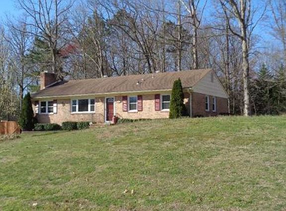 2nd image of 2910 Clintwood Rd