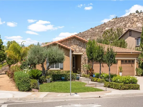 4320 Napier Ln, Riverside, CA 92505