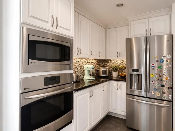 202-13 33rd Avenue, Bayside, NY 11361