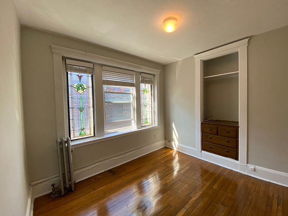 1st image of 33 Hemenway St #12