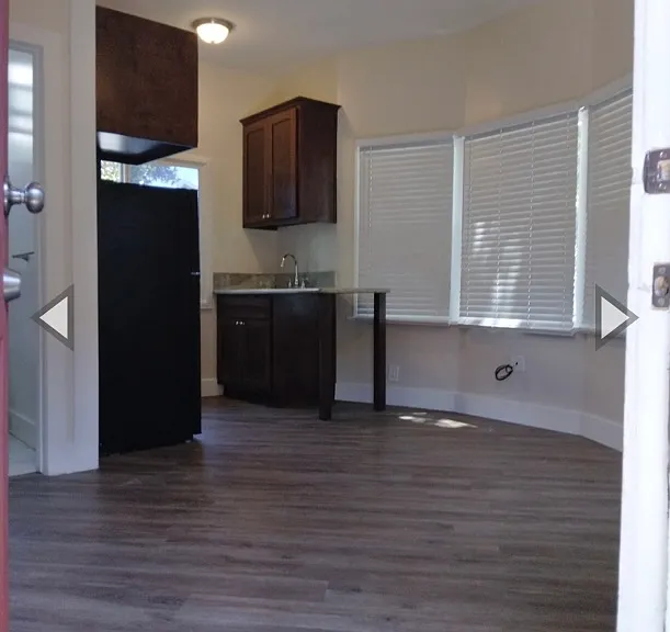 477 Rose Ave #2 — Photo 1