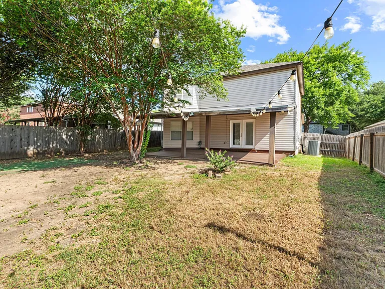 1704 Matagorda Dr — Photo 37