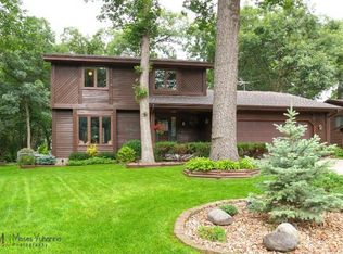 135 Canterbury Rd, Circle Pines, MN 55014