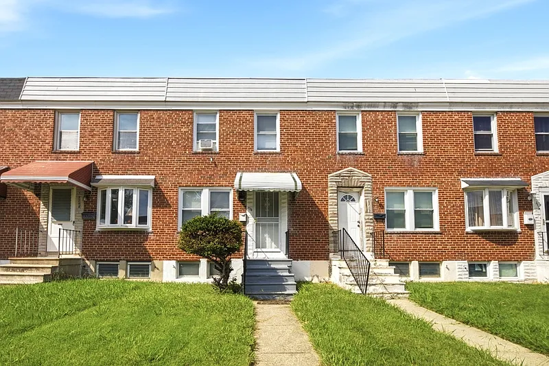 3770 Ravenwood Ave