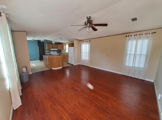 300 County Road 348, La Vernia, TX 78121