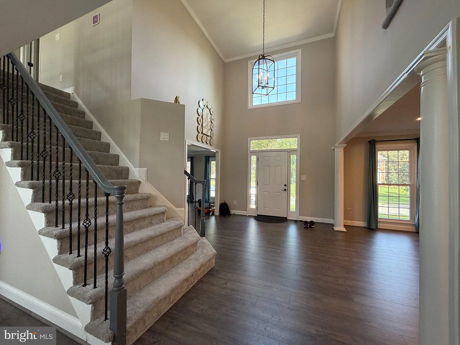 5 bed, 4.0 bath, 6162 sqft, $5,500 — Photo 3