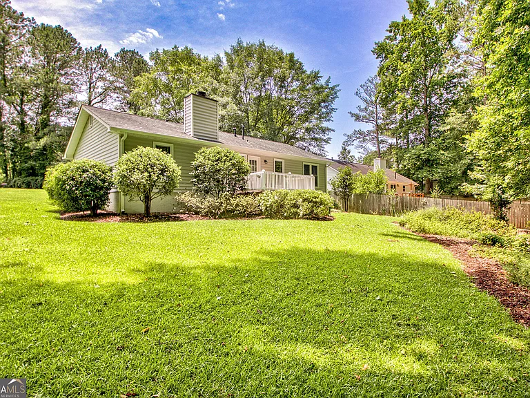 413 Deergrass Trl — Photo 34