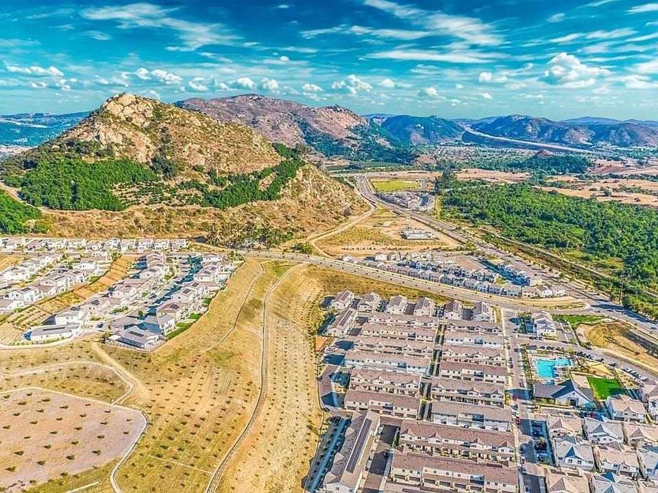 1st image of 348 Sweet Pl