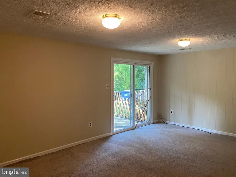 2804 Cambridge Dr — Photo 30