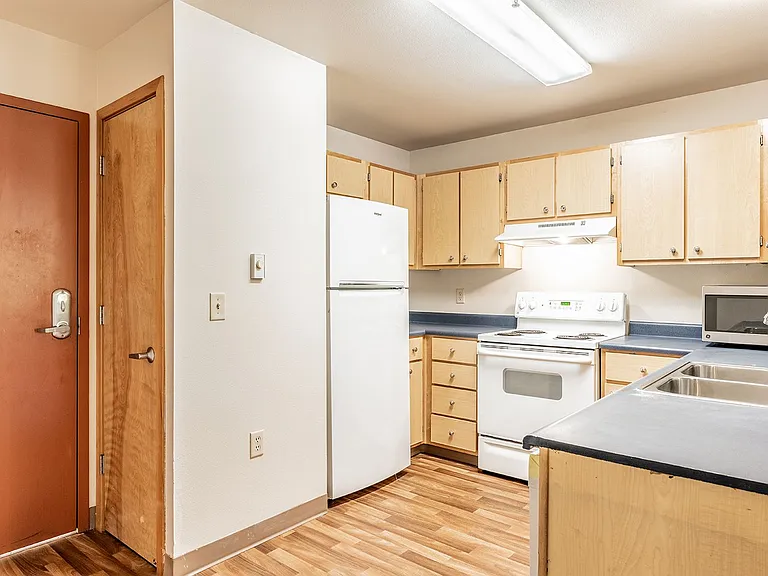 INCOME RESTRICTED Affordable Apartments in Hazelwood! — Photo 33