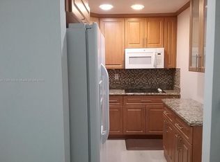 5731 NW 37th St APT 201, Virginia Gardens, FL 33166