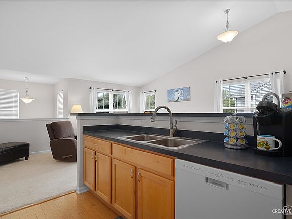 5th image of 714 Woodewind Dr #714