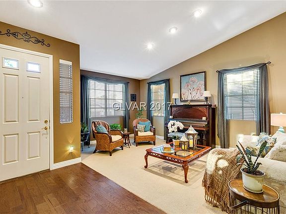 4th image of 2532 Silver Beach Dr
