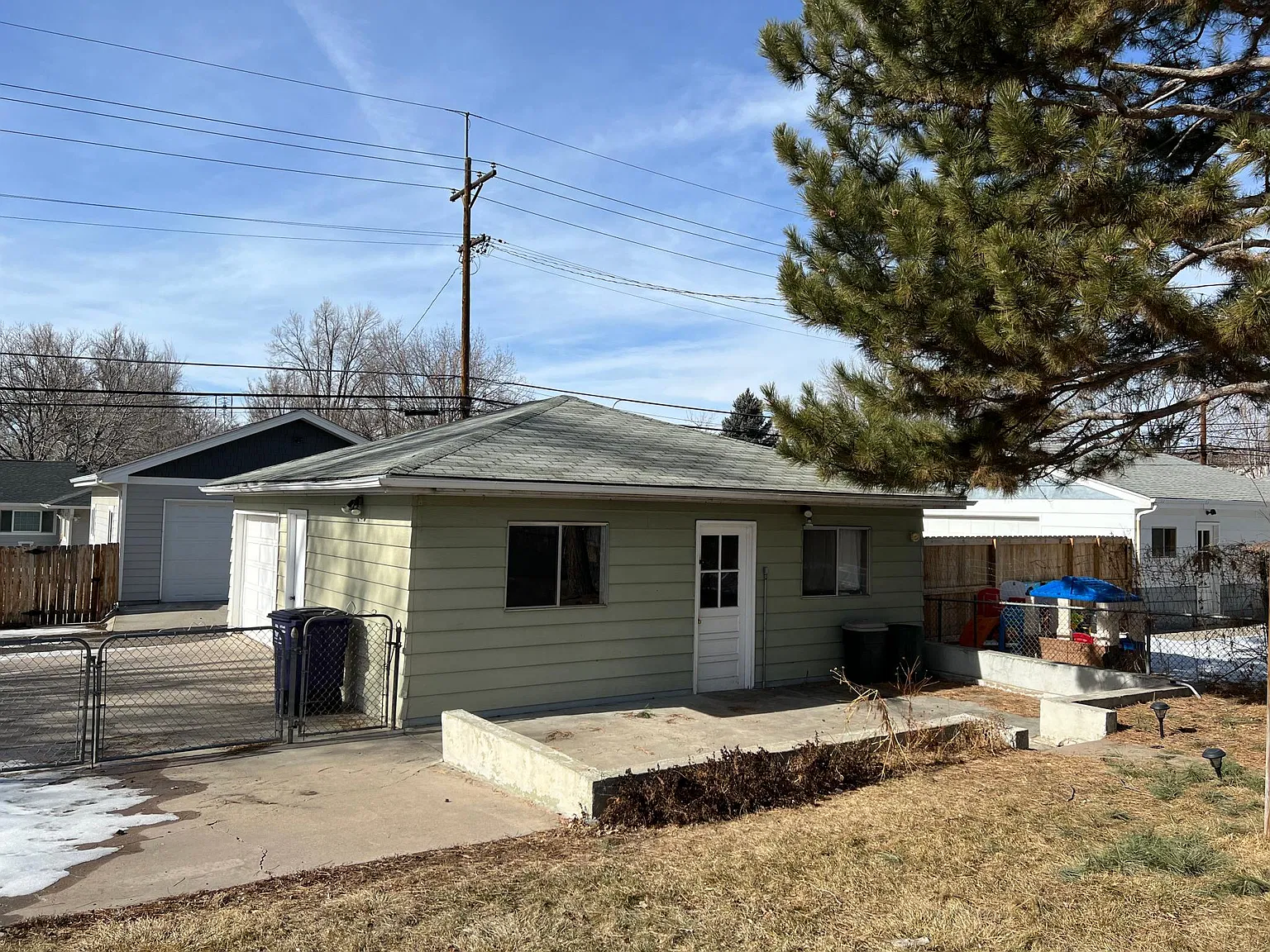 2 bed, 1046 sqft, $1,900 — Photo 4