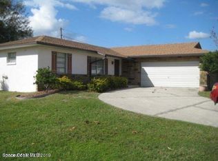 536 Walnut Dr, Melbourne, FL 32935