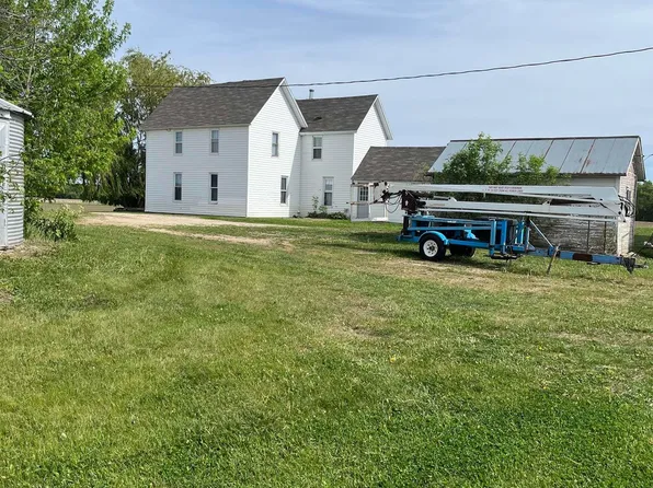 10325 Keystone Ave, Greene, IA 50636