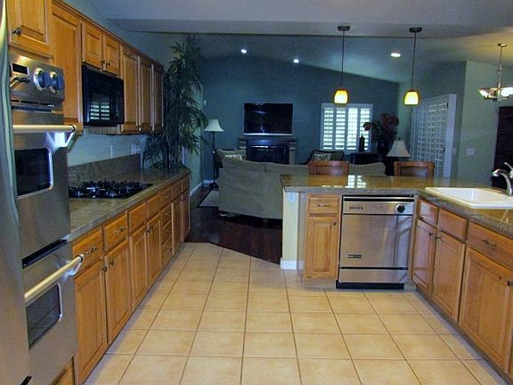 5th image of 41955 Freedom Ct