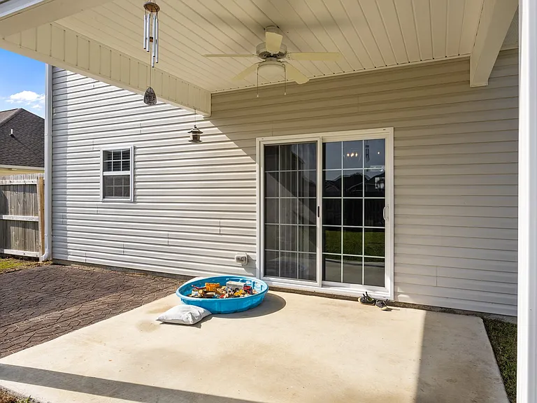 1010 Spot Cir — Photo 29