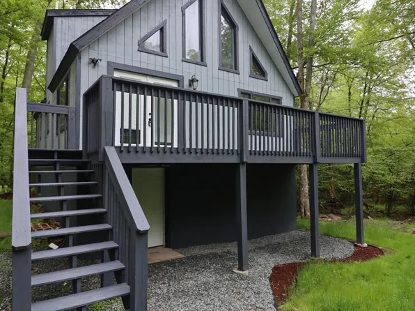 111 Country Club Dr, Thornhurst, PA 18424