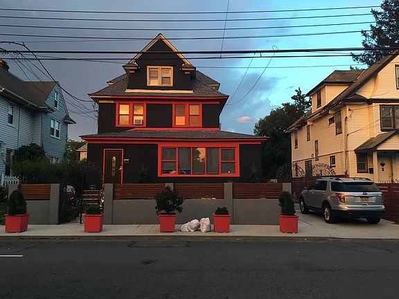 2nd image of 8911 188th St