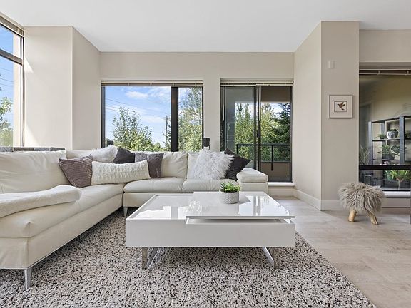2nd image of 2345 Madison Ave #203