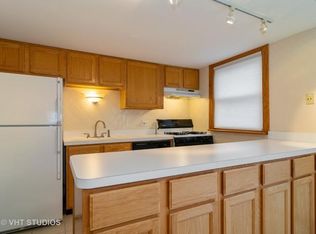 1909 Kenilworth Cir, Hoffman Estates, IL 60169