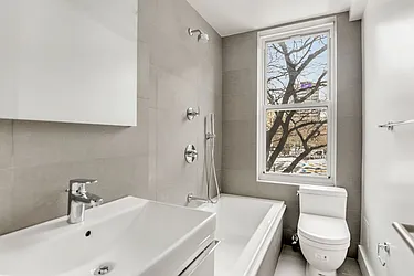 Rented by Akelius Real Estate Management