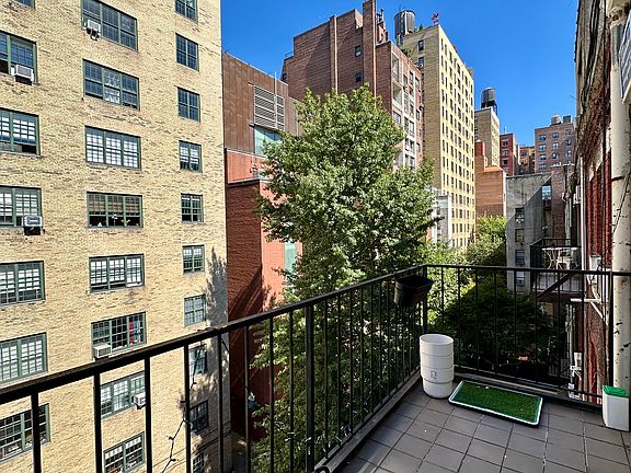 4th image of 65 W 85th St APT 4B