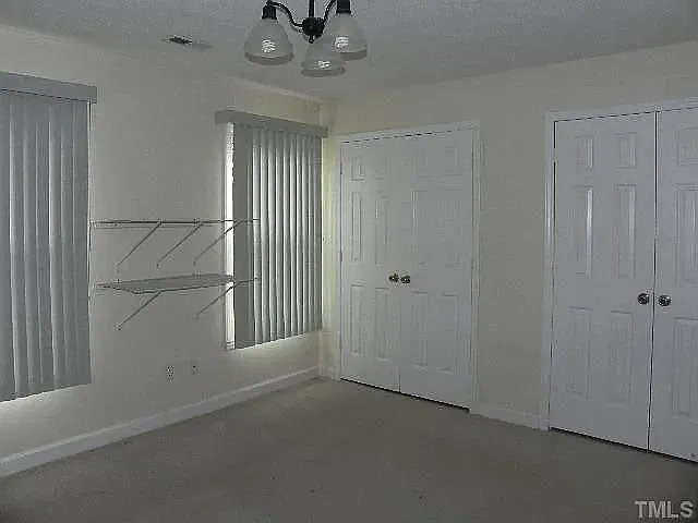2 bed, 1040 sqft, $1,550 — Photo 2
