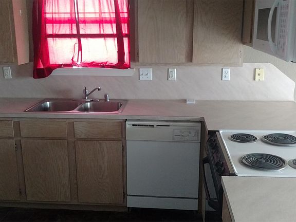 3rd image of 1621 N Leverett Ave APT 06