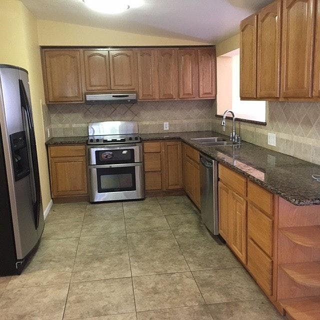1st image of 1375 Sandia Ave