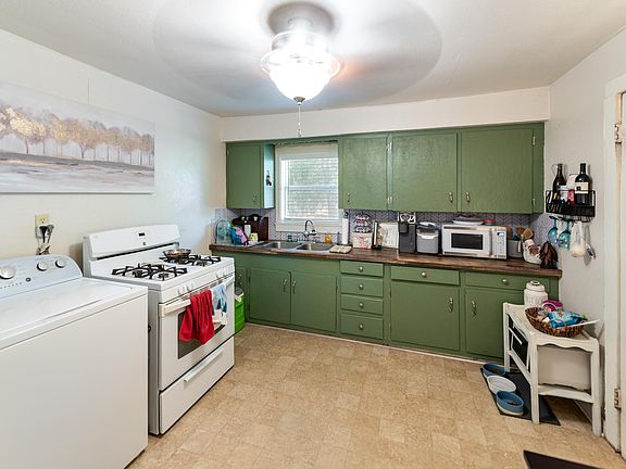 5th image of 1306 W 10th St