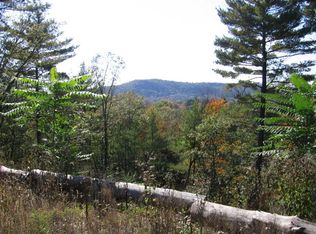 Greenwood Dr, Milford, PA 18337