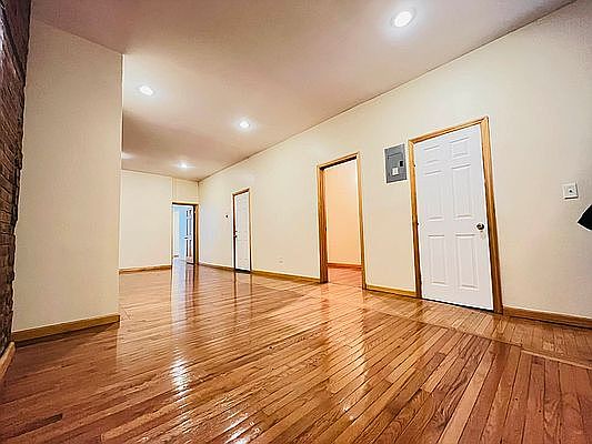 2nd image of 545 Throop Ave APT 2