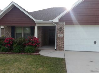 17 Olde Dogwood Trl, Decatur, AL 35603