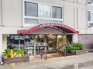 4 Trowbridge Pl APT 4A, Cambridge, MA 02138