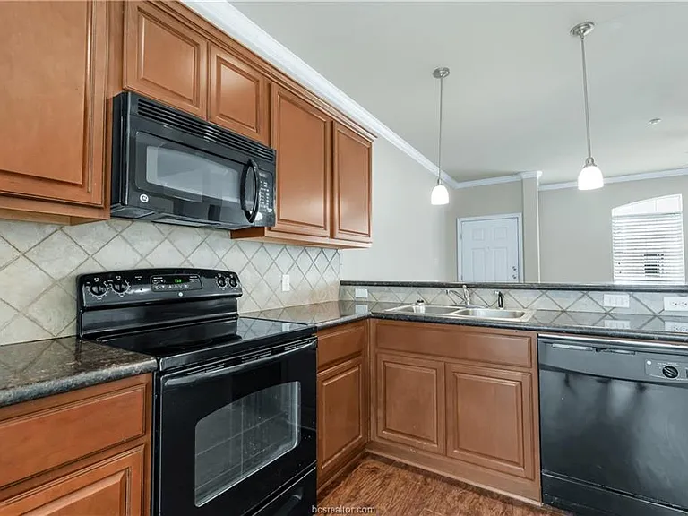 1198 Jones Butler Rd #204 — Photo 7