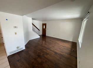 664 E Cobblestone Ln, Midvale, UT 84047