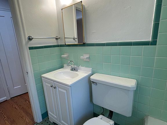 5th image of 4162 Allendale Dr APT 2
