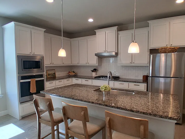 309 Clayton St — Photo 17